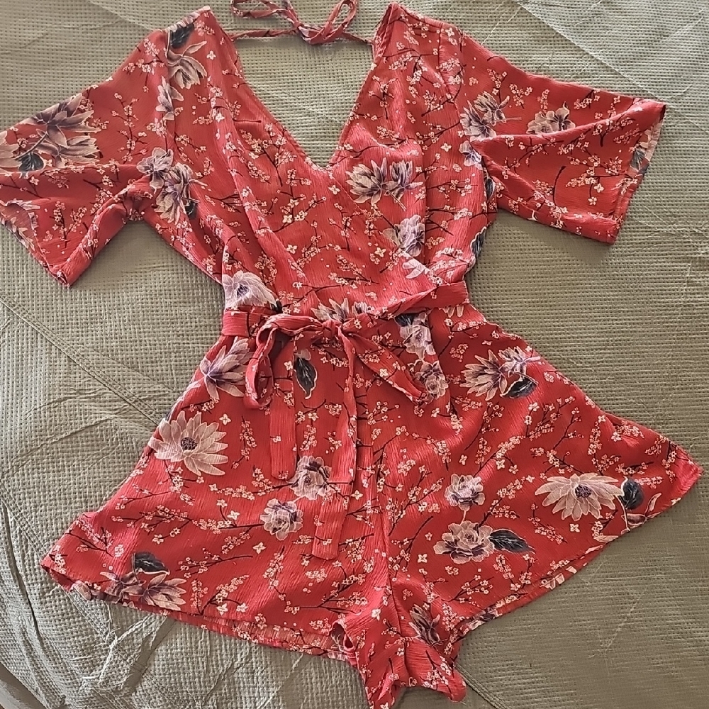Charlotte Russe Dusty Rose Floral Romper Size Med